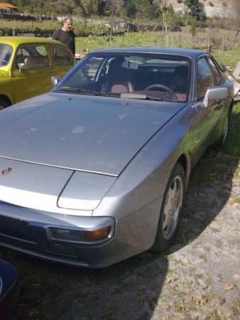 Porsche 944